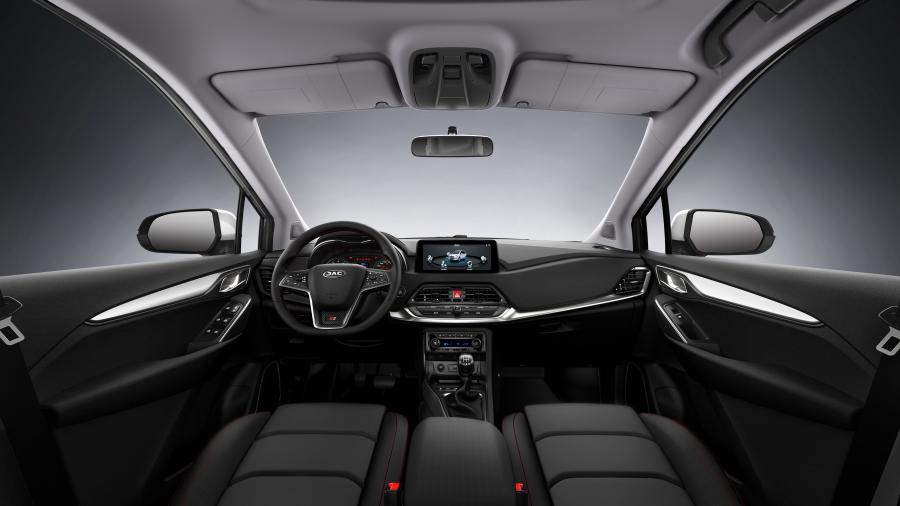Торпедо JAC Refine R3 2018 года  (фото 3 из 7)